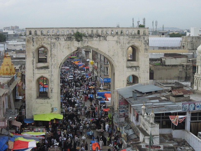 Camiye Koşmak